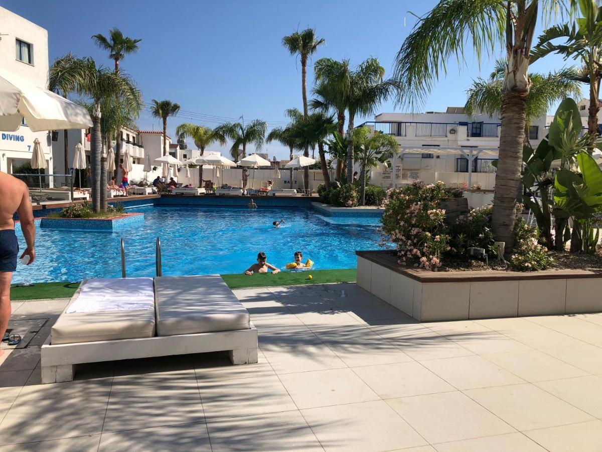 Apartment In Ayia Napa Exteriör bild